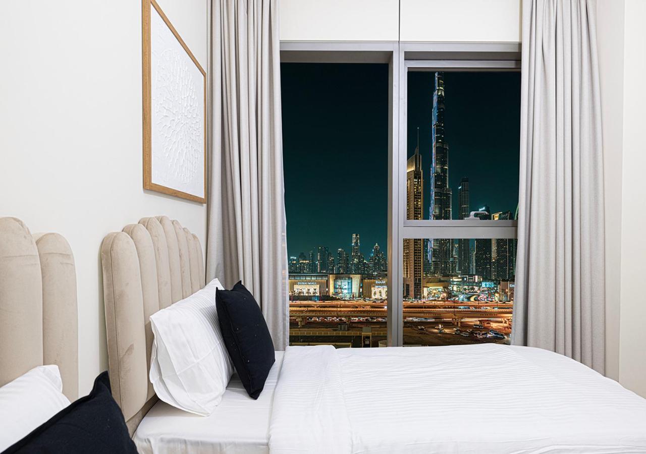 Full Burj Khalifa View - Opposite Mall Access - 8 Min Walk To Mall & Fountain - Luxury 2br Dubai