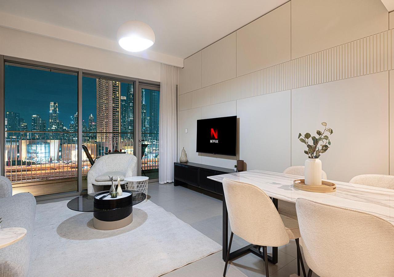 Apartment Full Burj Khalifa View - Opposite Mall Access - 8 Min Walk To Mall & Fountain - Luxury 2br