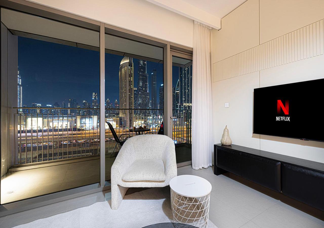 Apartment Full Burj Khalifa View - Opposite Mall Access - 8 Min Walk To Mall & Fountain - Luxury 2br *