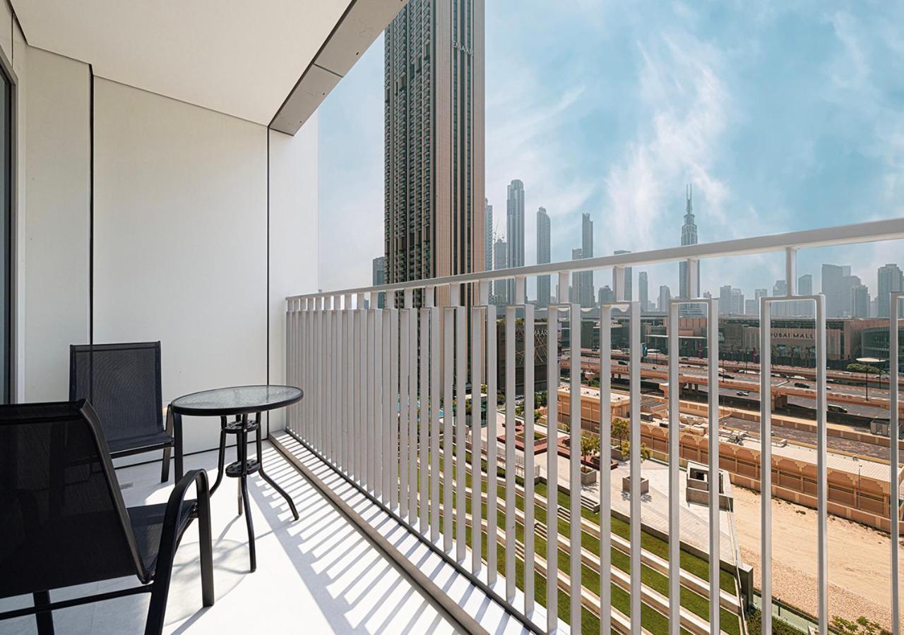 Apartment Full Burj Khalifa View - Opposite Mall Access - 8 Min Walk To Mall & Fountain - Luxury 2br