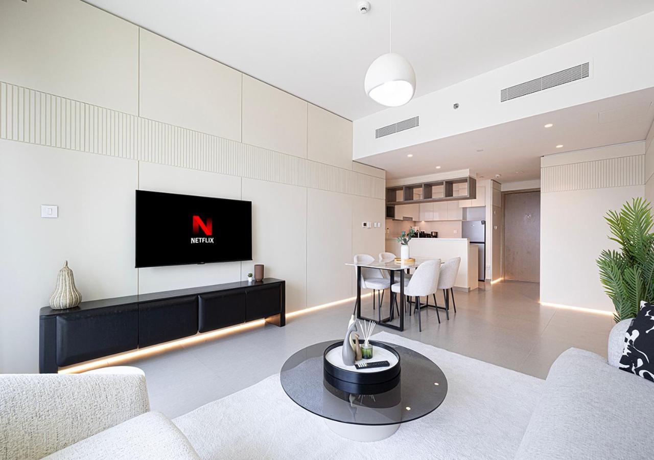 Full Burj Khalifa View - Opposite Mall Access - 8 Min Walk To Mall & Fountain - Luxury 2br