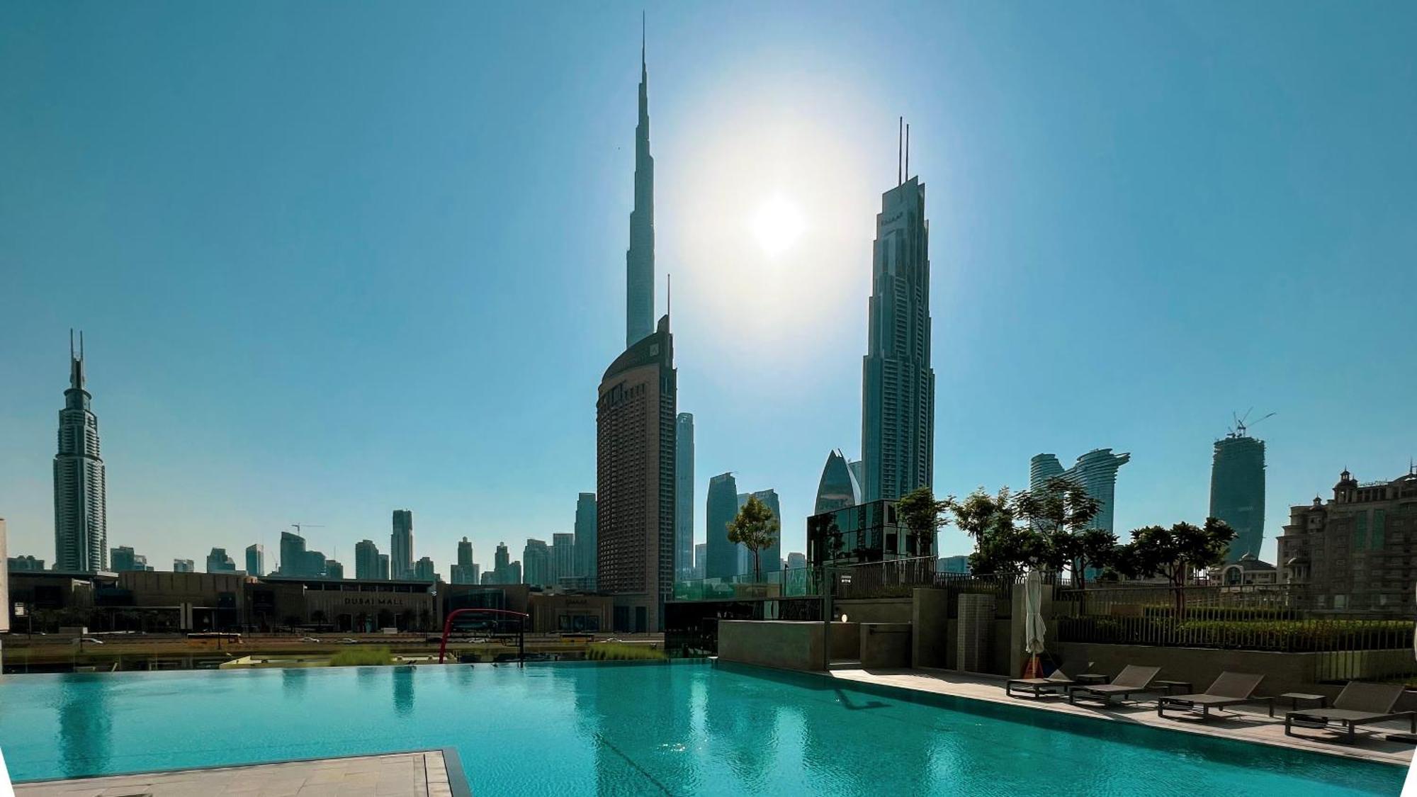 Apartment Full Burj Khalifa View - Opposite Mall Access - 8 Min Walk To Mall & Fountain - Luxury 2br *