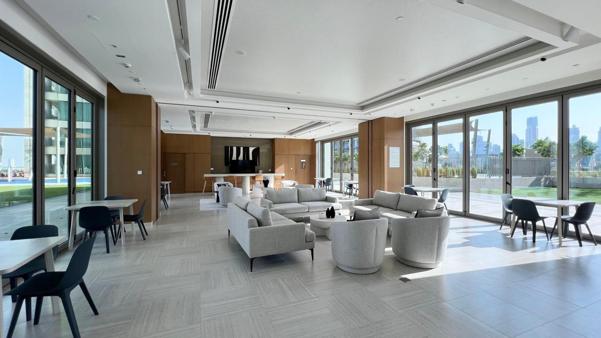 Apartment Full Burj Khalifa View - Opposite Mall Access - 8 Min Walk To Mall & Fountain - Luxury 2br Dubai