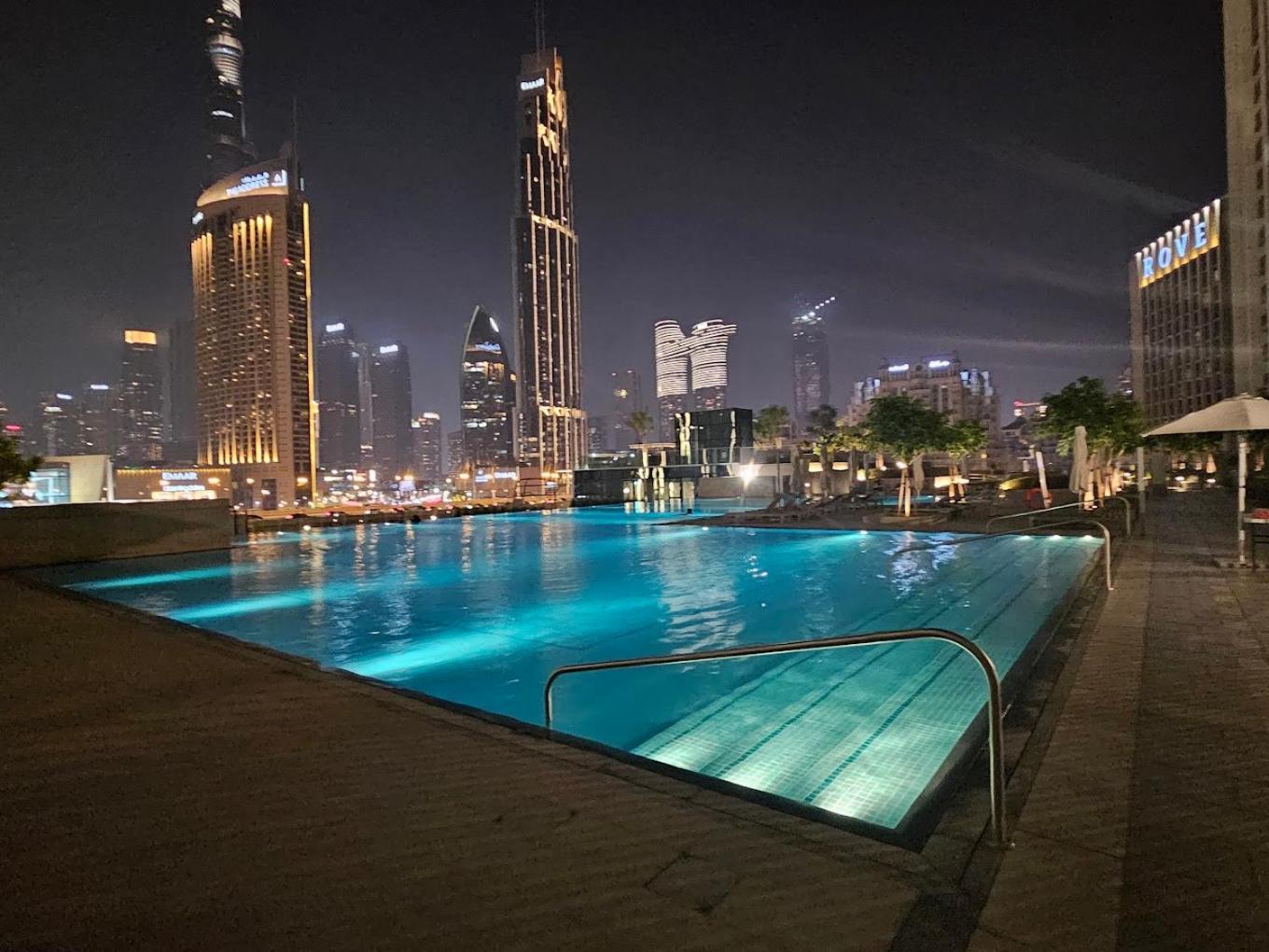 Full Burj Khalifa View - Opposite Mall Access - 8 Min Walk To Mall & Fountain - Luxury 2br Dubai
