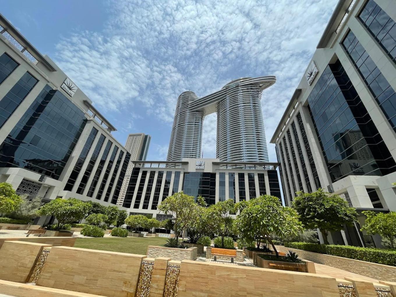 Full Burj Khalifa View - Opposite Mall Access - 8 Min Walk To Mall & Fountain - Luxury 2br *